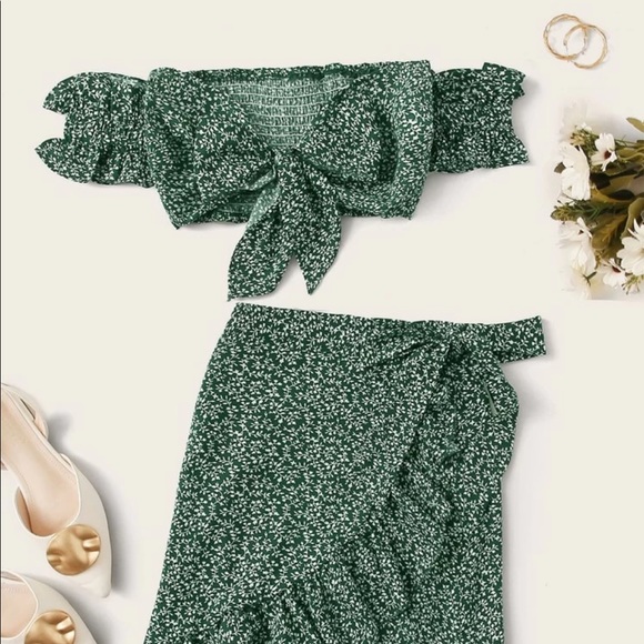 Tie Front Floral Bardot Top & Skirt Set - Picture 1 of 7